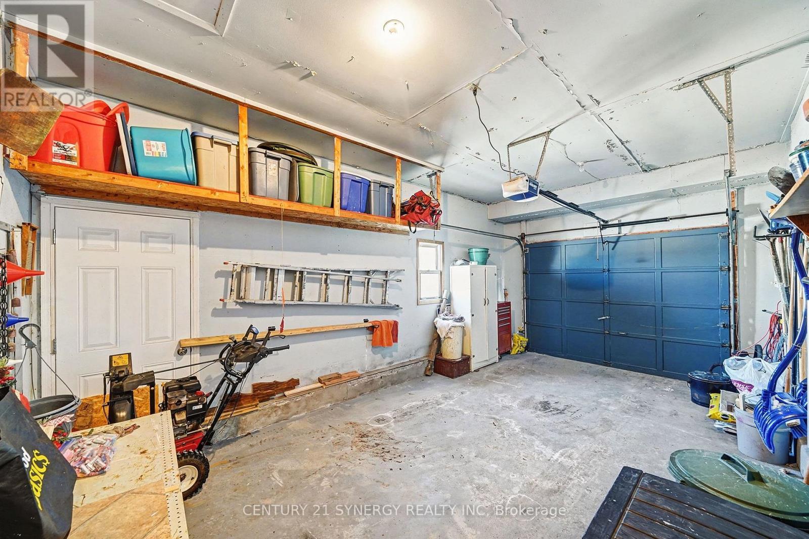 1104 Drummond Concession 1 Road, Drummond/North Elmsley, ON - Indoor Photo Showing Garage