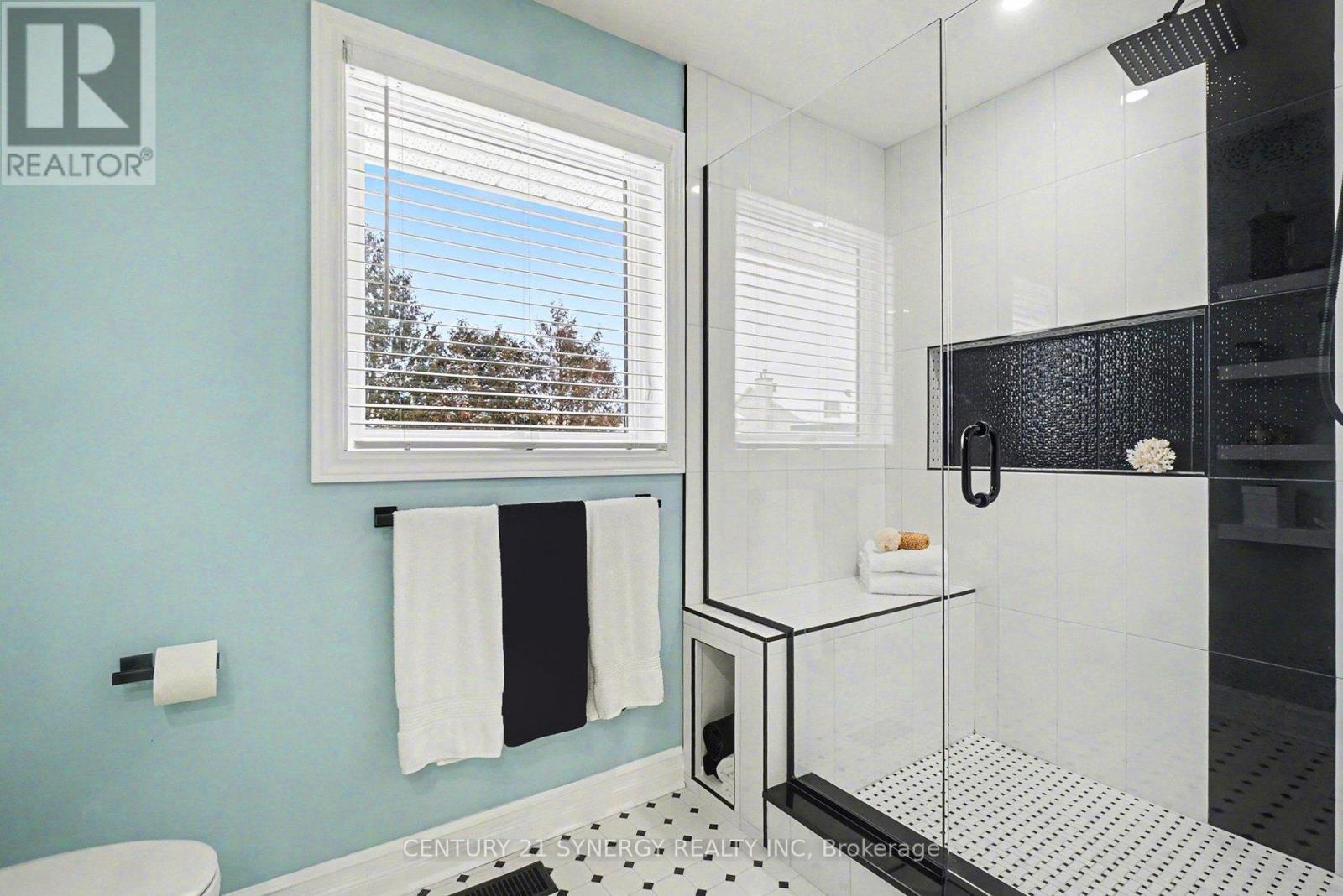 1916 Leclair Crescent, Ottawa, ON - Indoor Photo Showing Bathroom