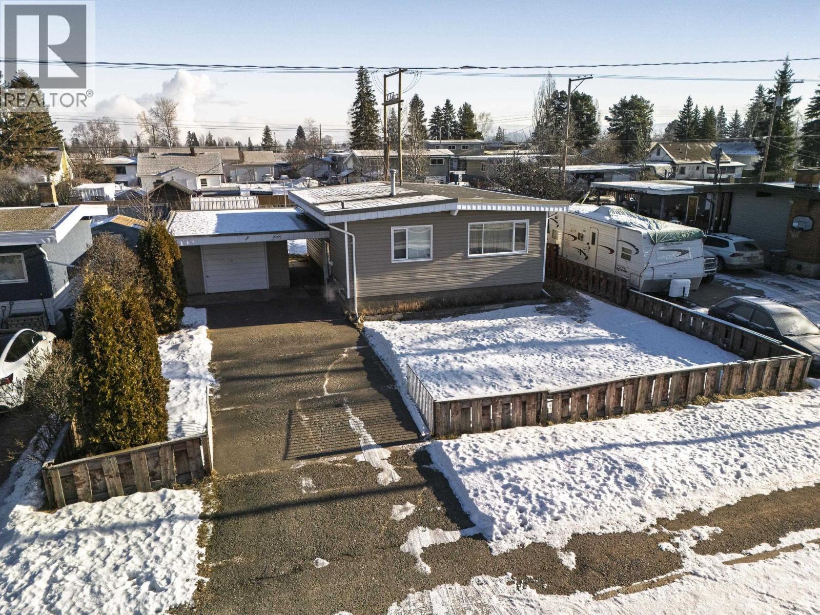 386 E Central Street, Prince George, BC - Outdoor