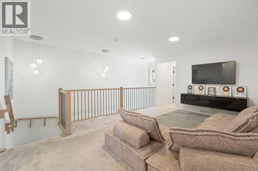 36 Magnolia Bay Se, Calgary, AB - Indoor