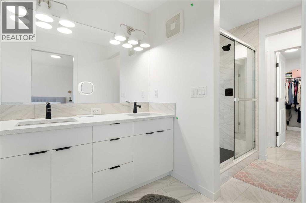 36 Magnolia Bay Se, Calgary, AB - Indoor Photo Showing Bathroom