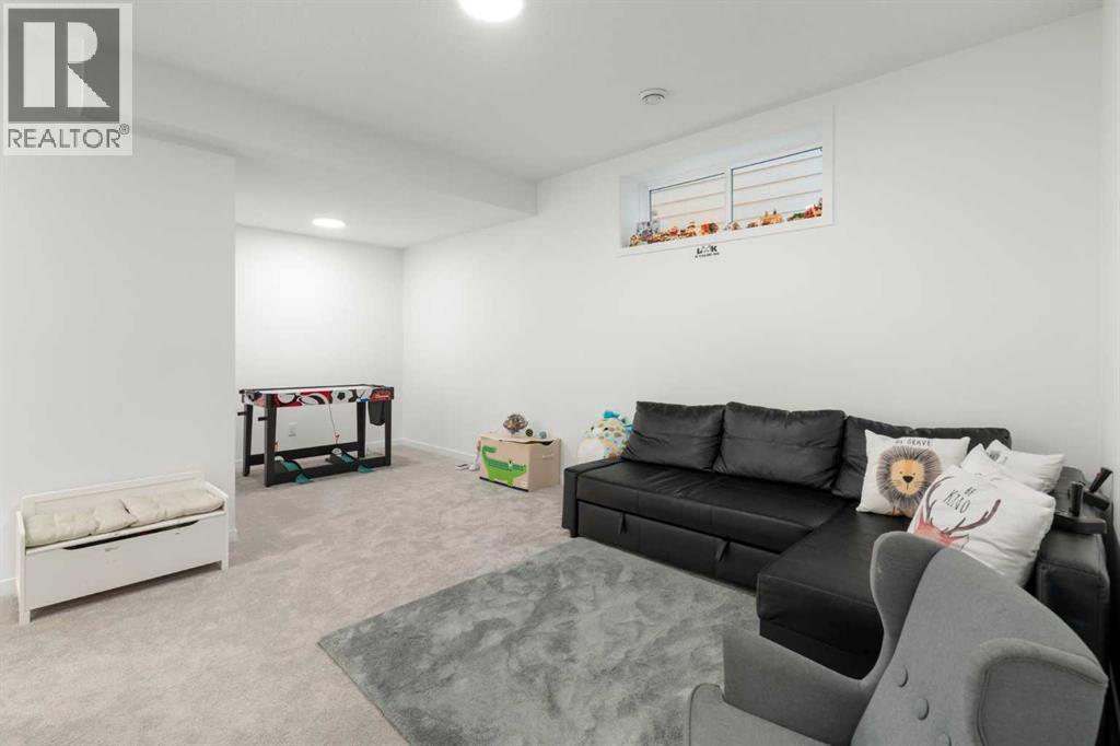 36 Magnolia Bay Se, Calgary, AB - Indoor