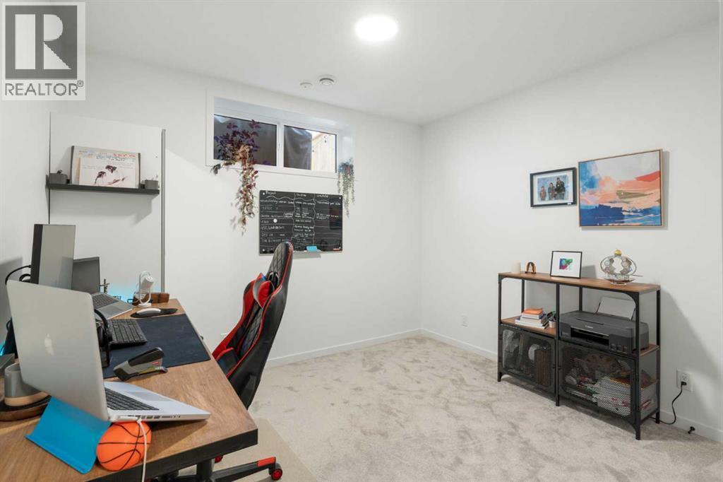 36 Magnolia Bay Se, Calgary, AB - Indoor Photo Showing Office