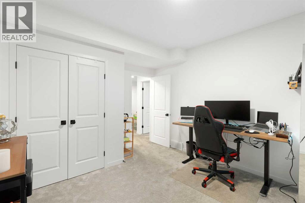 36 Magnolia Bay Se, Calgary, AB - Indoor Photo Showing Office