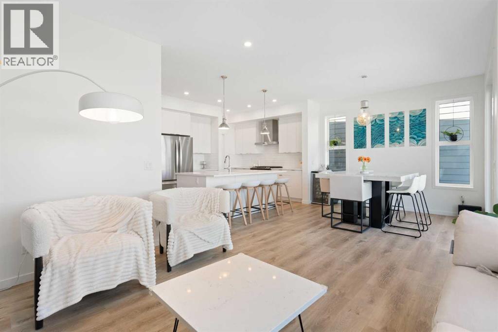 36 Magnolia Bay Se, Calgary, AB - Indoor