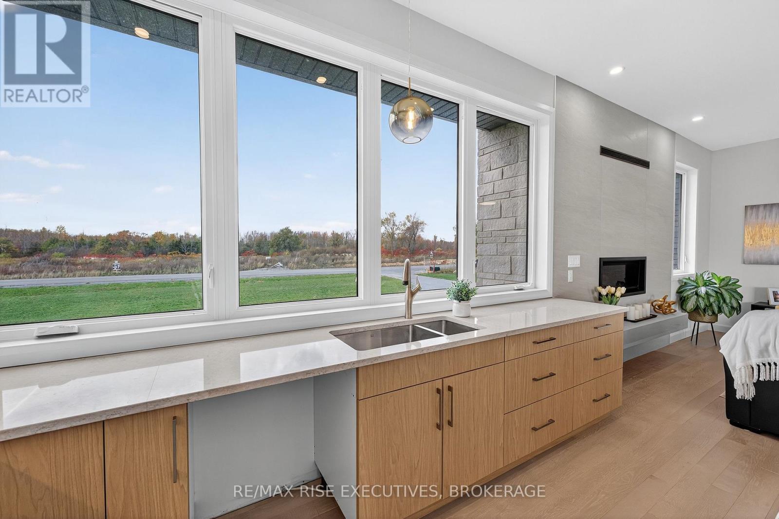 158 Summerside Drive, Frontenac (Frontenac South), ON - Indoor