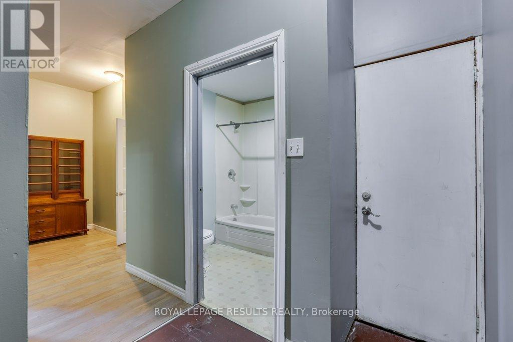 42 Redan Street, St. Thomas, ON - Indoor