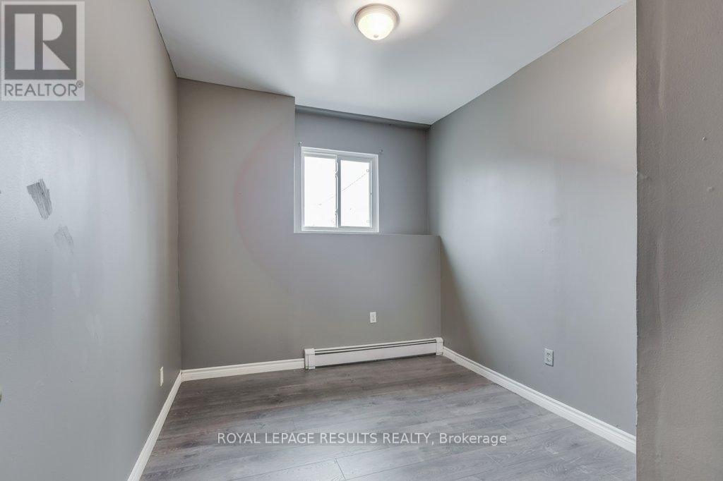 42 Redan Street, St. Thomas, ON - Indoor Photo Showing Other Room