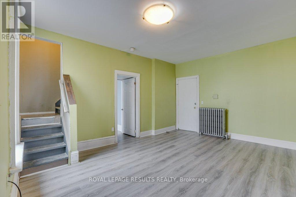 42 Redan Street, St. Thomas, ON - Indoor Photo Showing Other Room