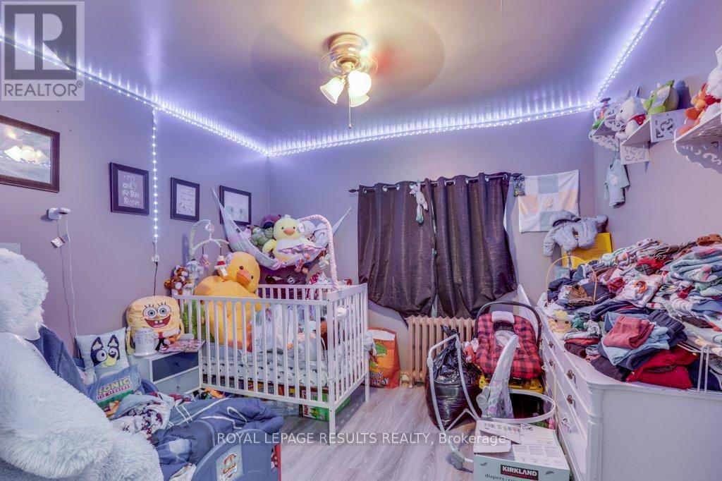 42 Redan Street, St. Thomas, ON - Indoor Photo Showing Bedroom