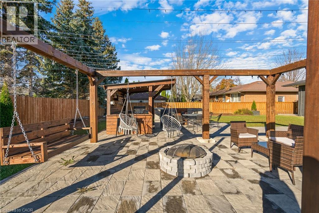 15 Andres Street, Virgil, ON - Outdoor With Deck Patio Veranda