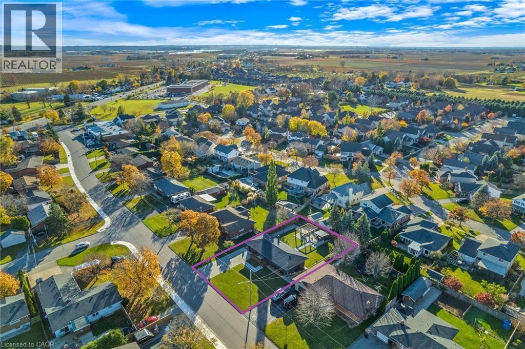 15 Andres Street, Virgil, ON - Outdoor With View