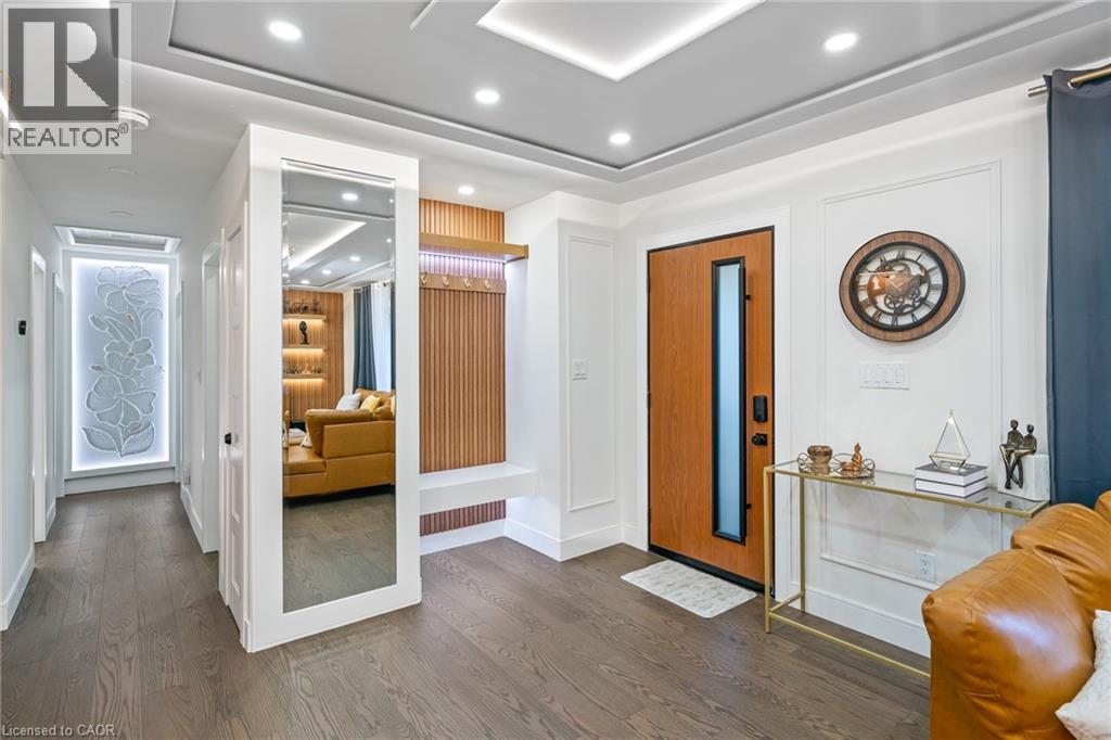 15 Andres Street, Virgil, ON - Indoor Photo Showing Other Room