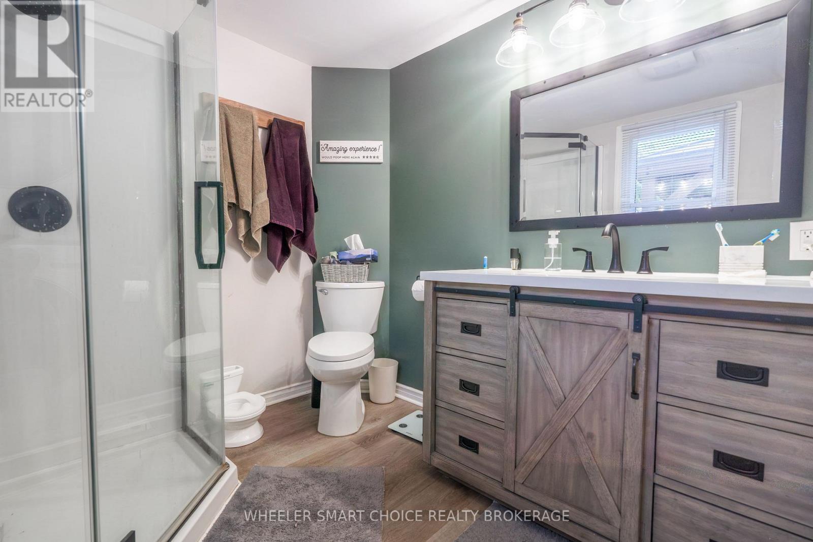 15904 Manning Road, South Stormont, ON - Indoor Photo Showing Bathroom