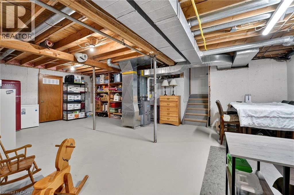 6140 Sixteen Road, West Lincoln, ON - Indoor Photo Showing Basement
