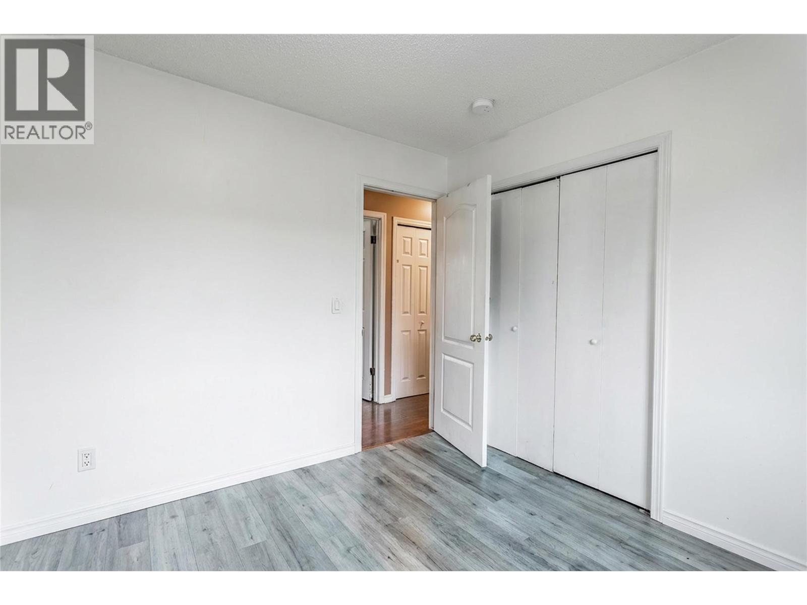 758 Josselyn Court, Kelowna, BC - Indoor Photo Showing Other Room