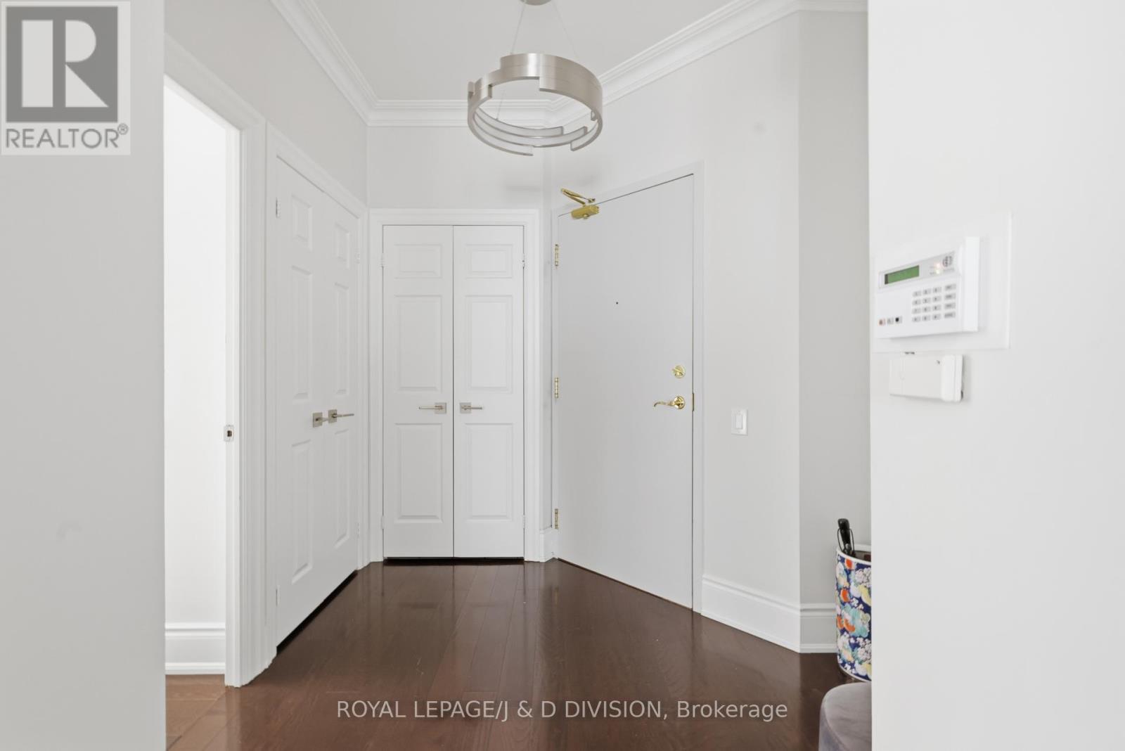 Entry into Unit - 401 - 55 Delisle Avenue, Toronto, ON - Indoor Photo Showing Other Room