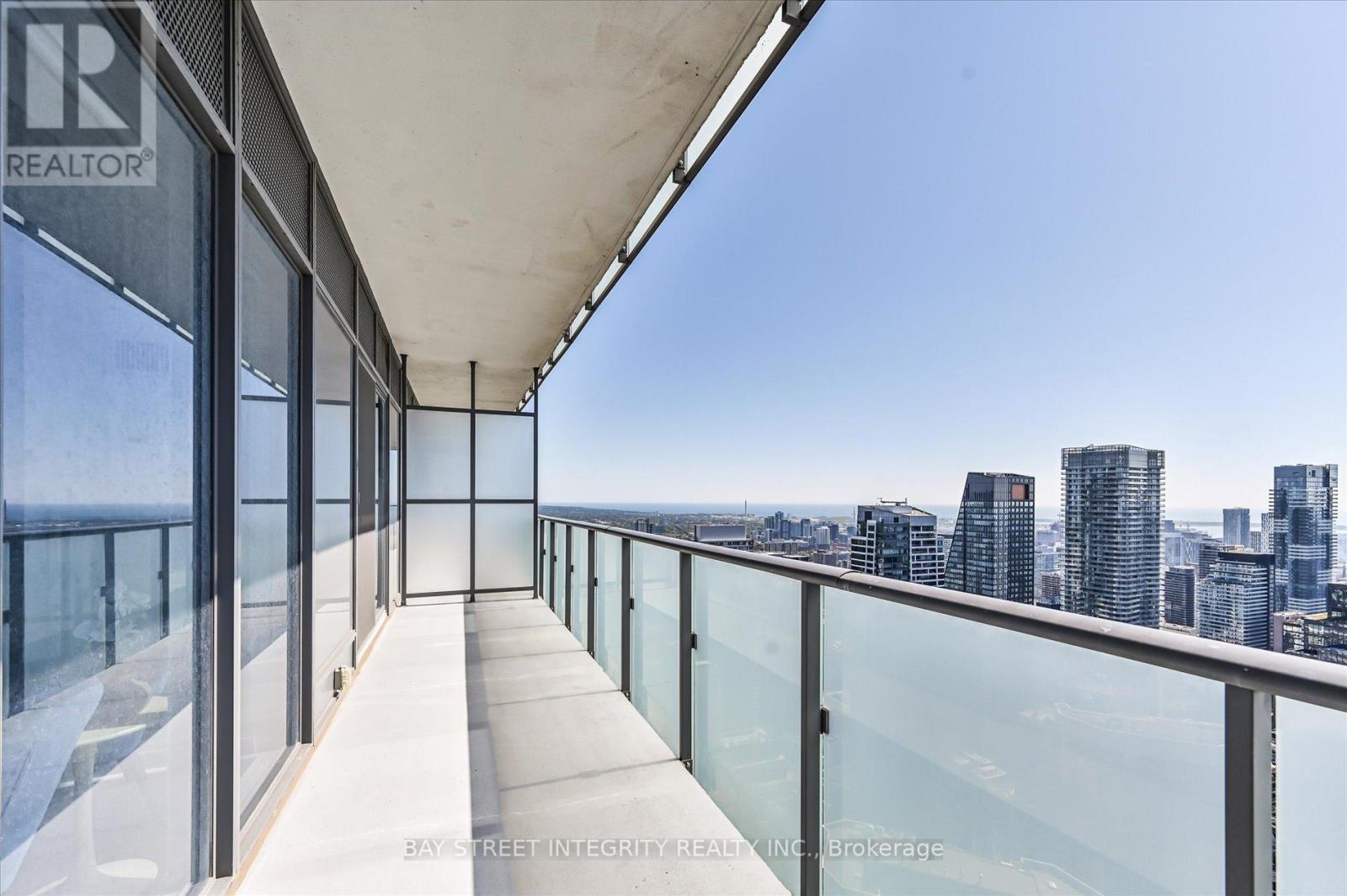 5302 - 1080 Bay Street, Toronto, ON - Outdoor With View With Exterior