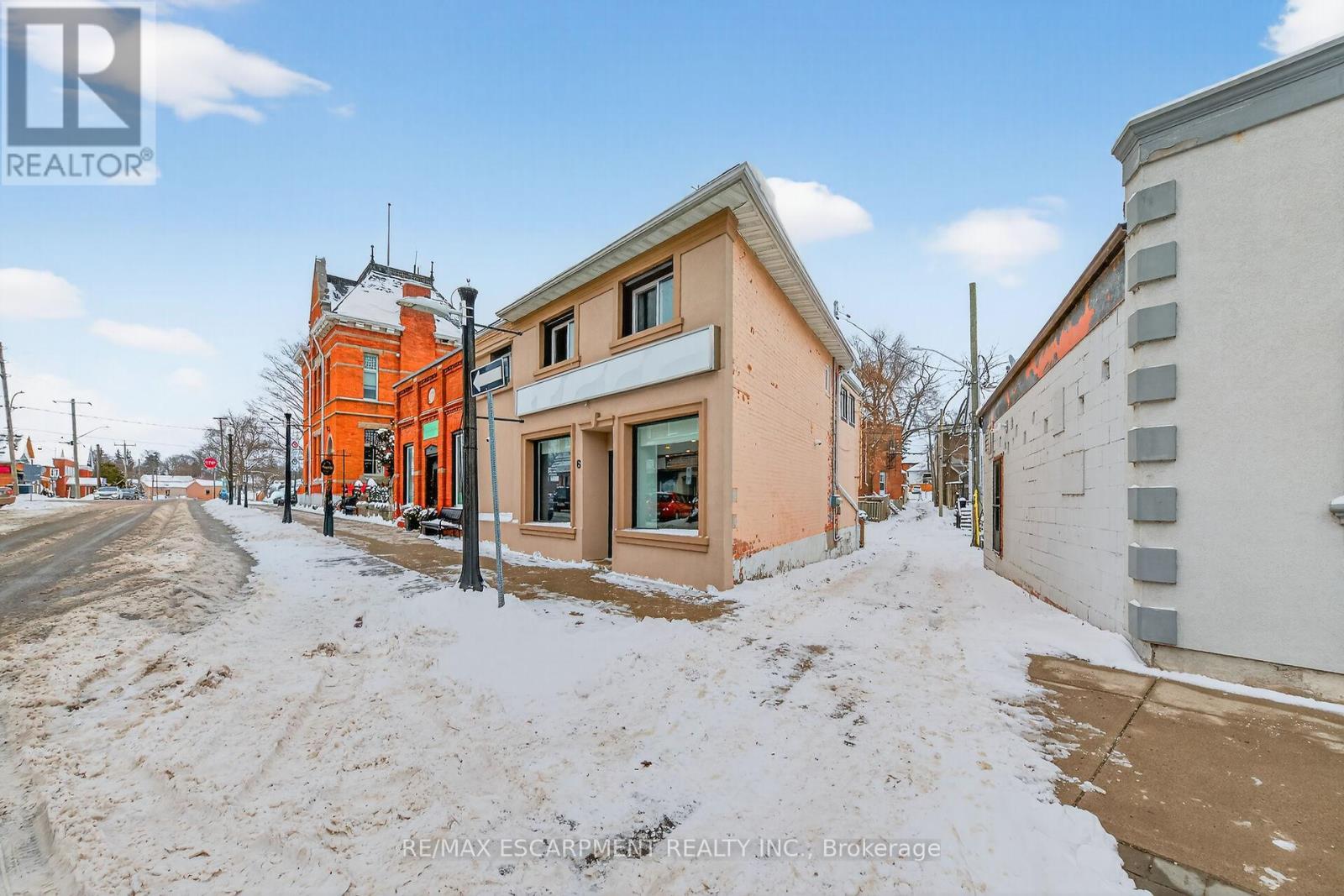 6 Cayuga Street N, Haldimand, ON