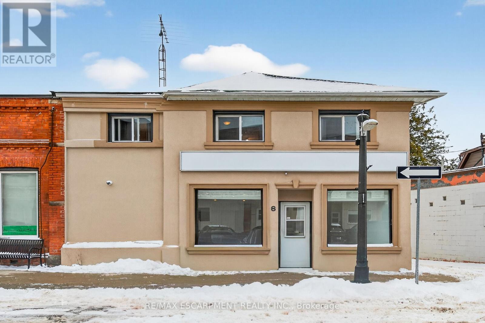 6 Cayuga Street N, Haldimand, ON