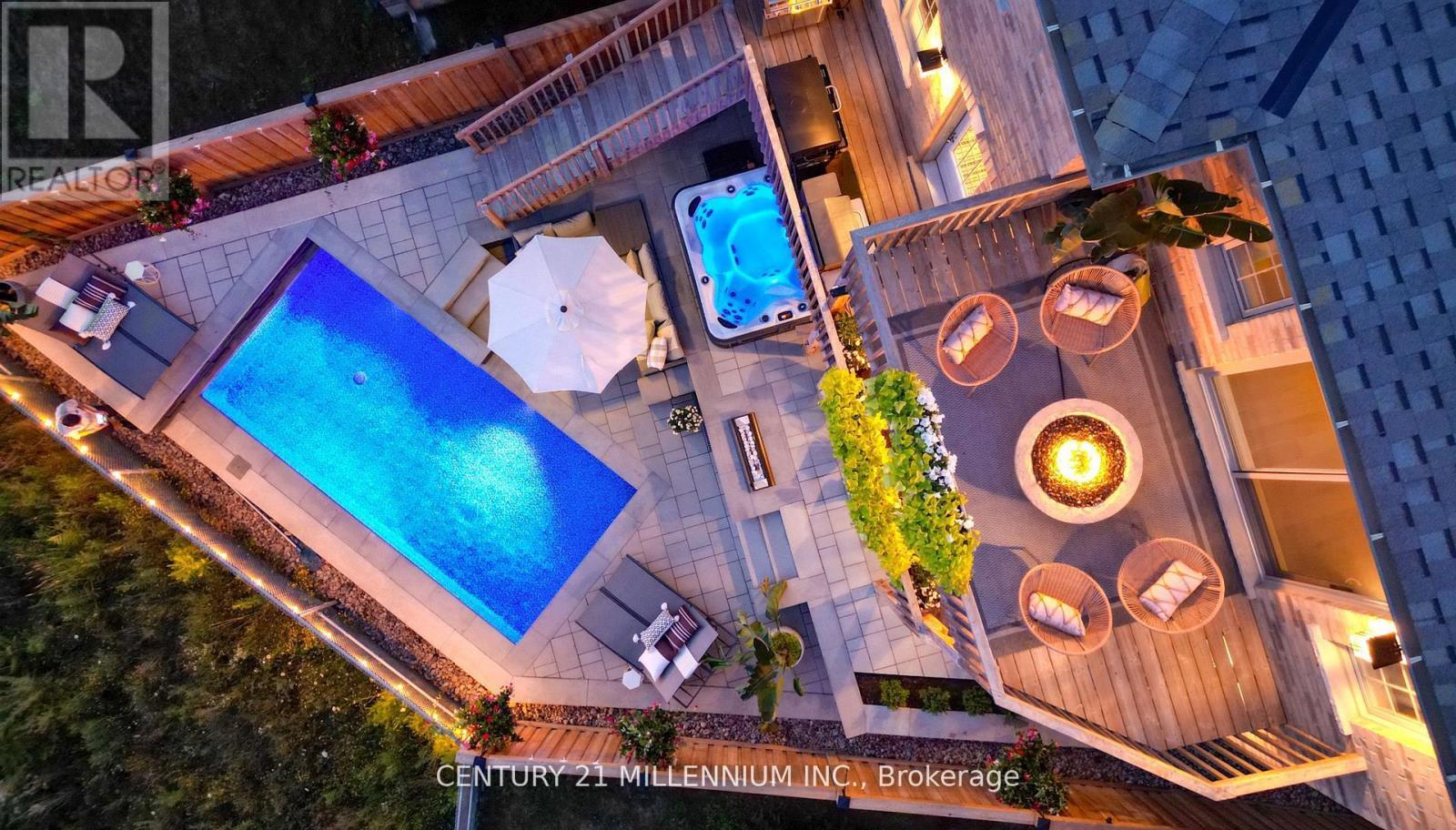 1956 Don White Court, Oshawa, ON - Outdoor