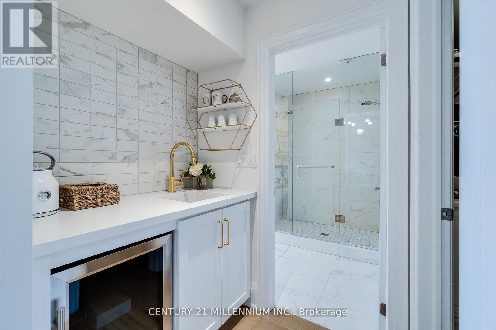 1956 Don White Court, Oshawa, ON - Indoor Photo Showing Bathroom