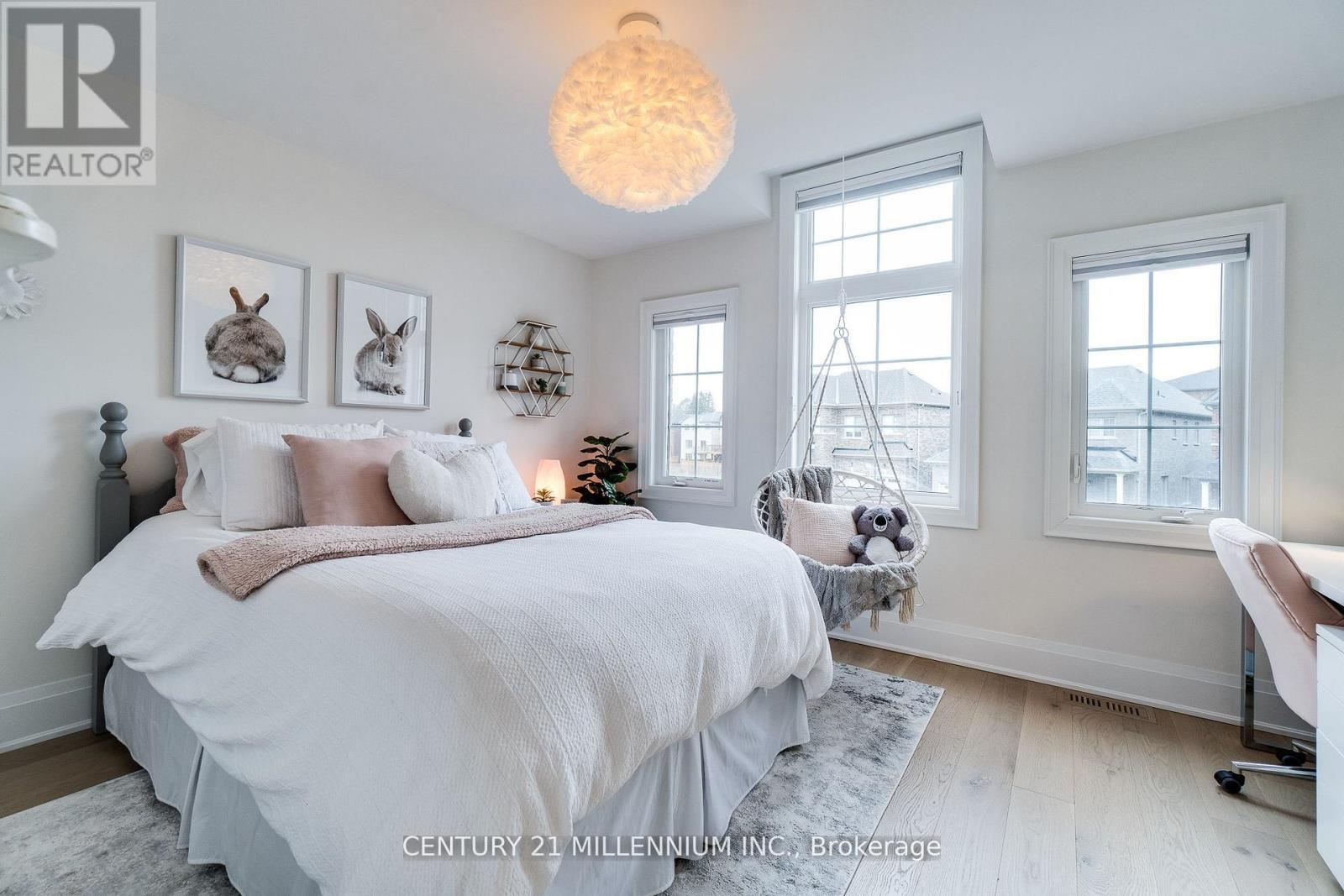 1956 Don White Court, Oshawa, ON - Indoor Photo Showing Bedroom