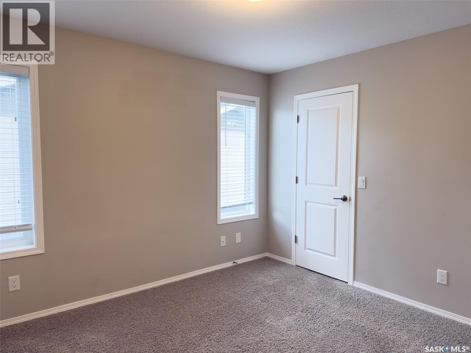 329 100 Chaparral Boulevard, Martensville, SK - Indoor Photo Showing Other Room