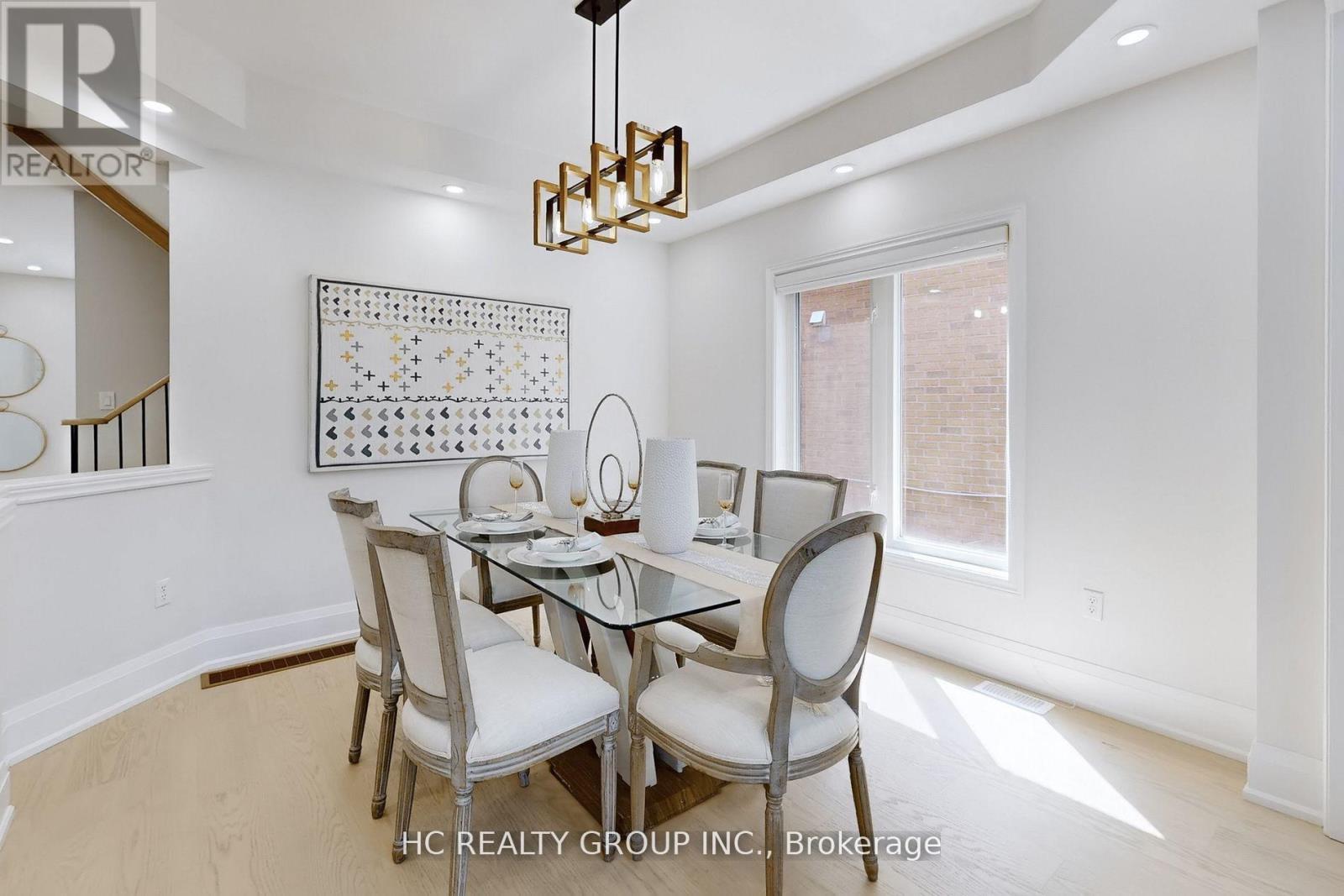 47 Medoc Place, Vaughan, ON - Indoor Photo Showing Dining Room