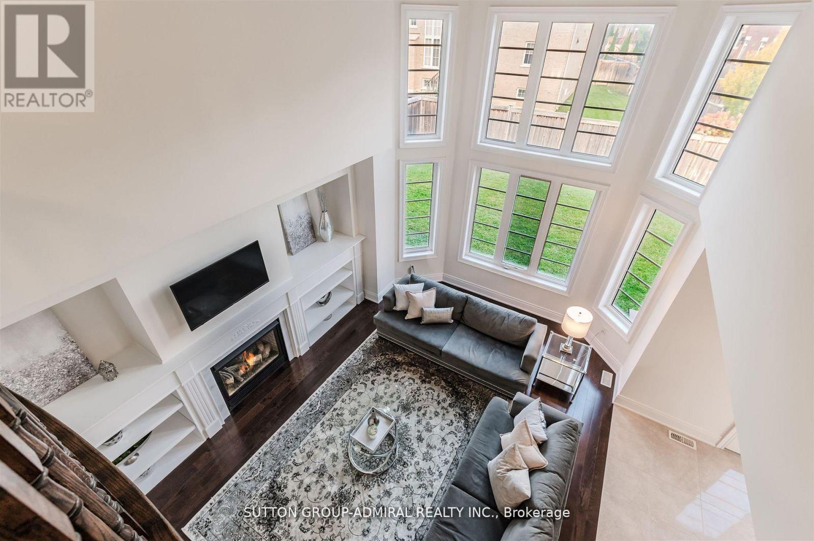 23 Samson Trail, King, ON - Indoor With Fireplace