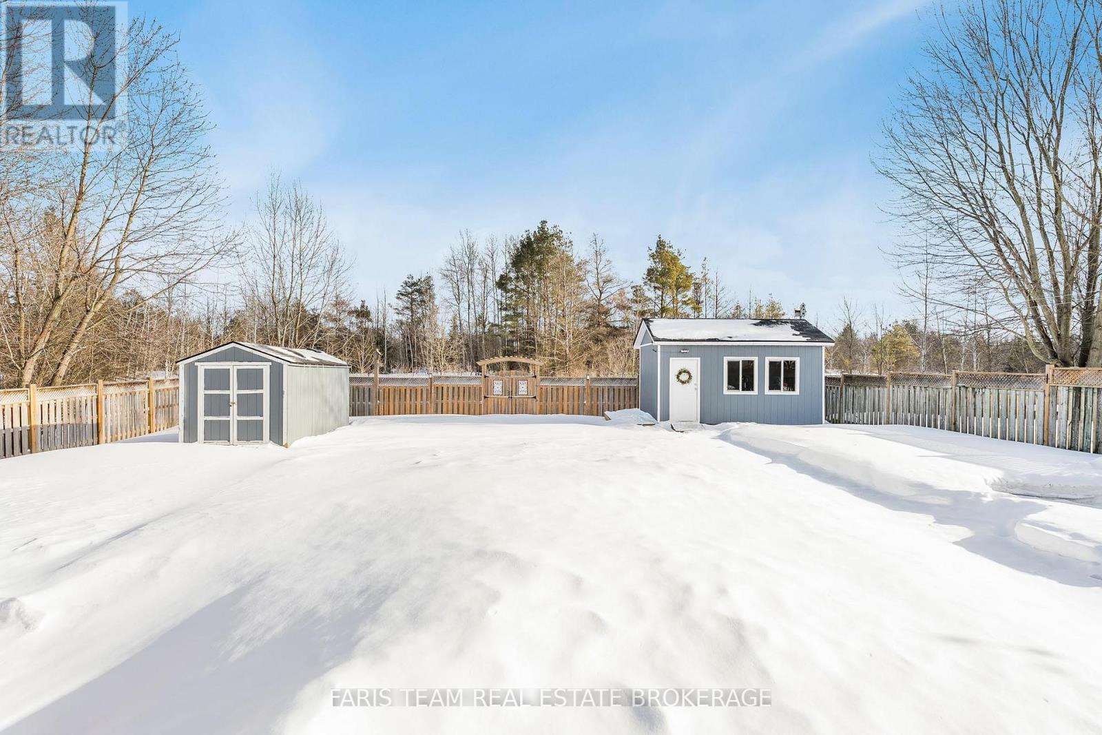 52 Roth Street, Essa, ON - Outdoor