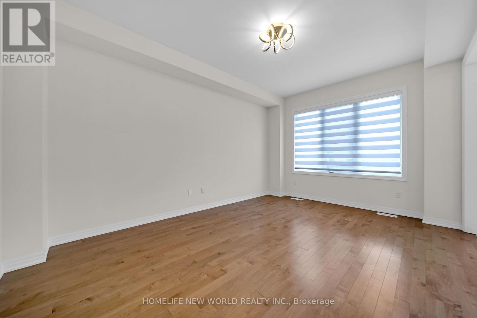 48 Crofting Crescent, Markham, ON - Indoor Photo Showing Other Room