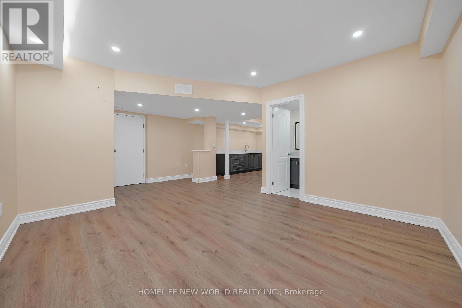 48 Crofting Crescent, Markham, ON - Indoor Photo Showing Other Room