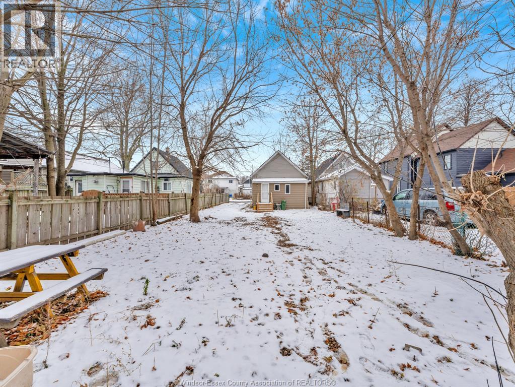 944 Maisonville, Windsor, ON - Outdoor
