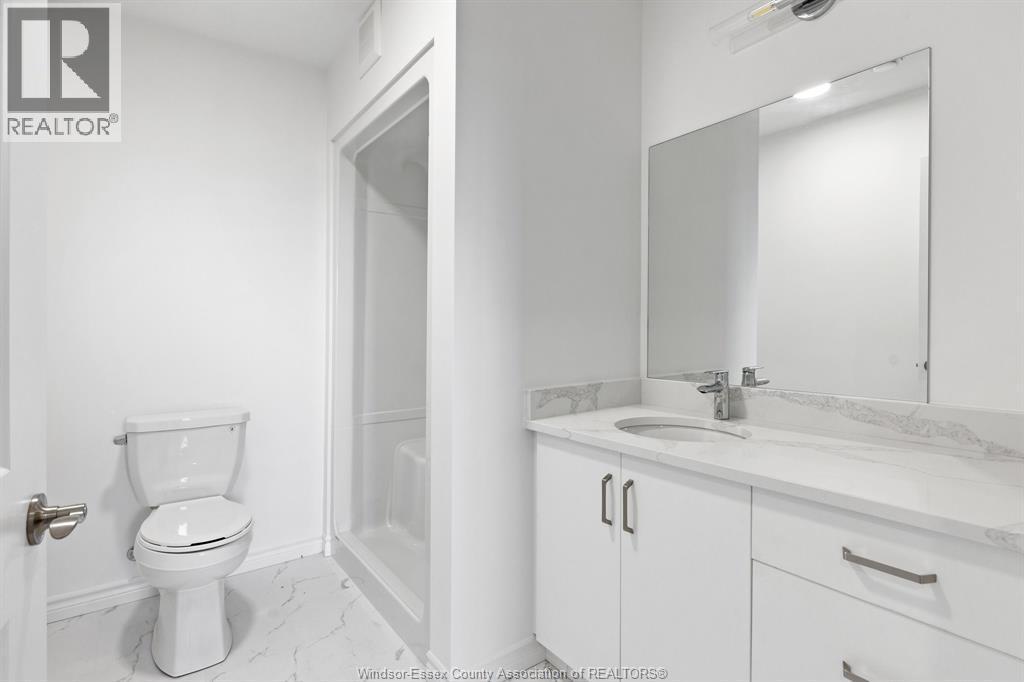 100 Erie Street North, Ridgetown, ON - Indoor Photo Showing Bathroom