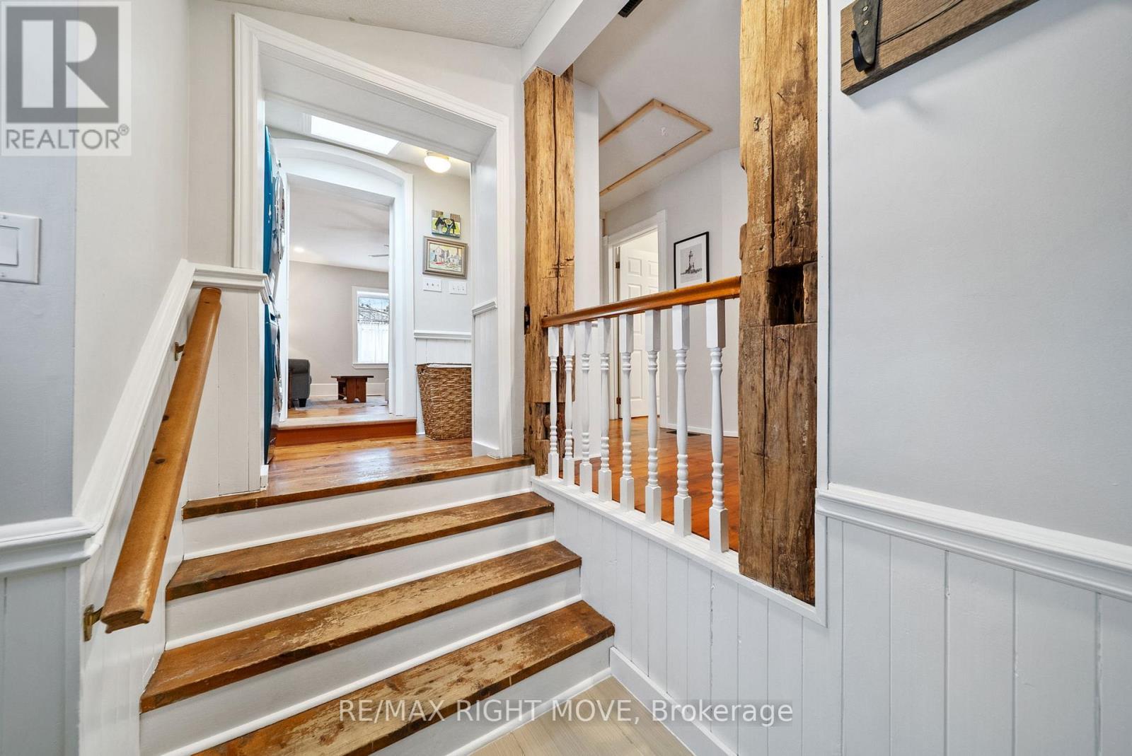 27 Durham St Street, Grey Highlands, ON - Indoor Photo Showing Other Room