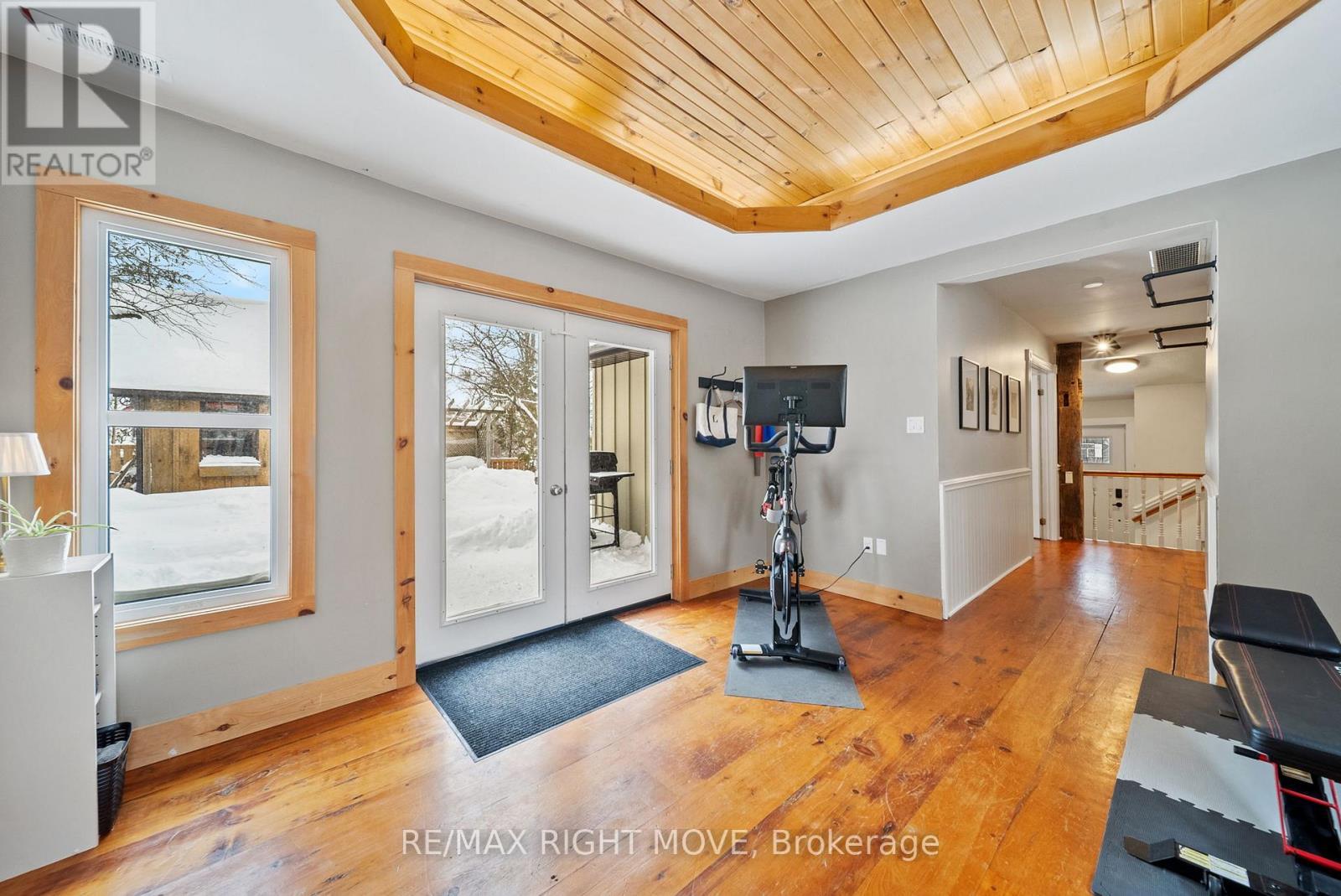 27 Durham St Street, Grey Highlands, ON - Indoor