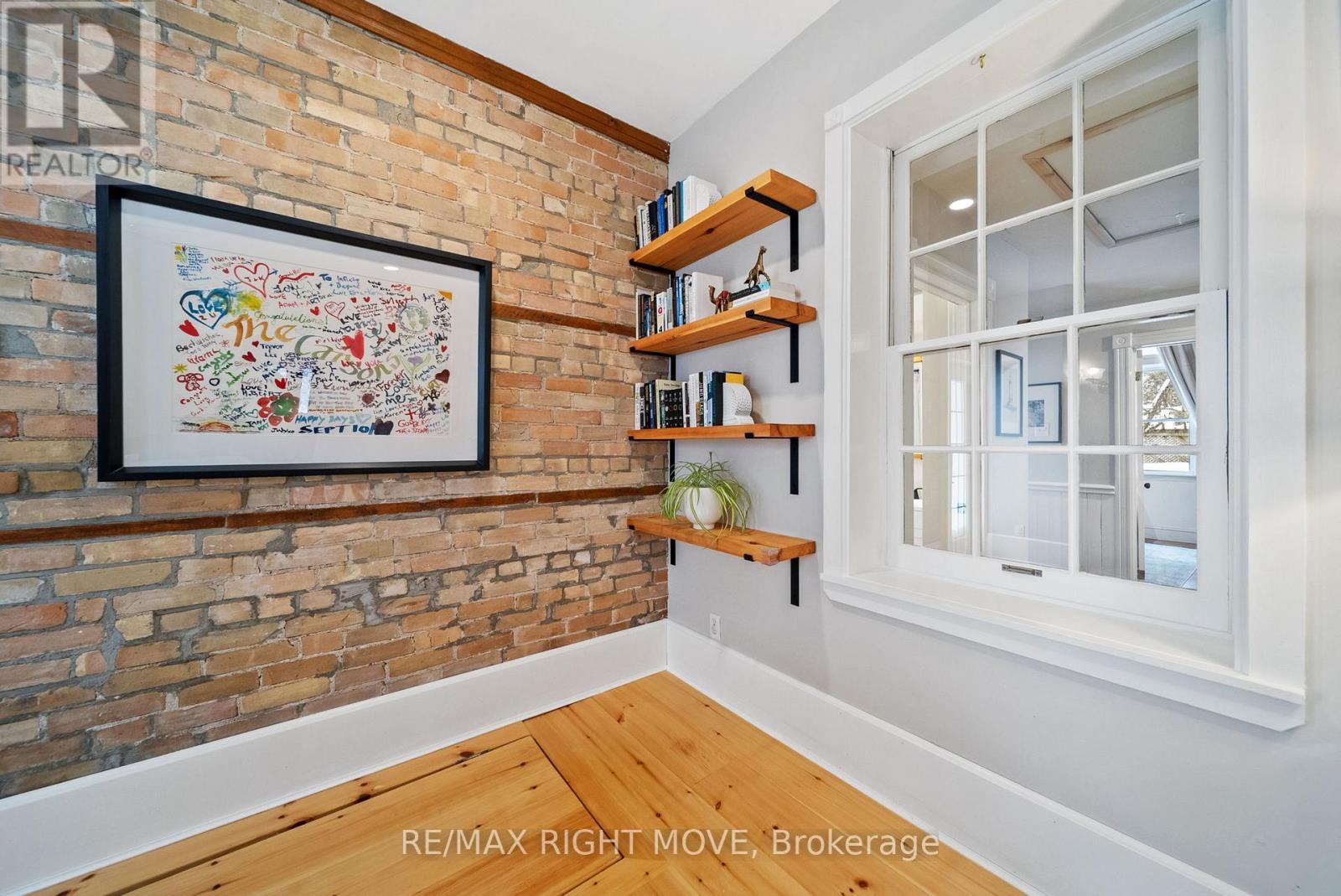 27 Durham St Street, Grey Highlands, ON - Indoor Photo Showing Other Room