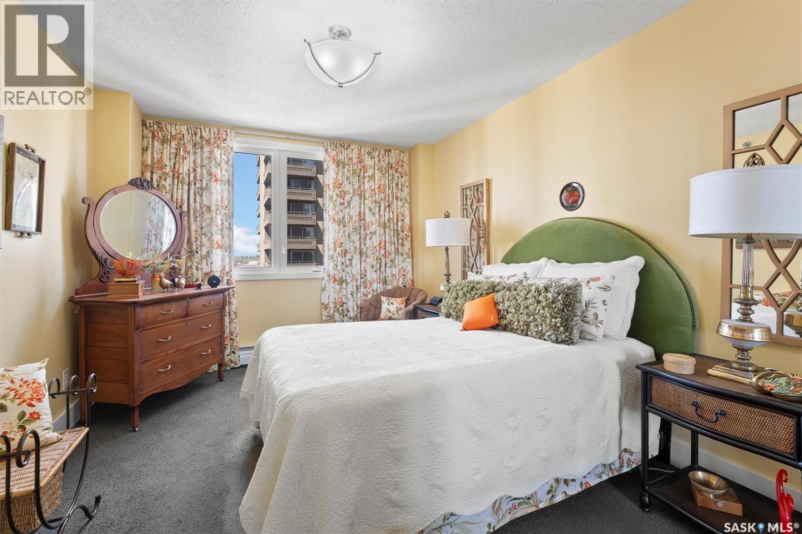 1501 320 5Th Avenue N, Saskatoon, SK - Indoor Photo Showing Bedroom