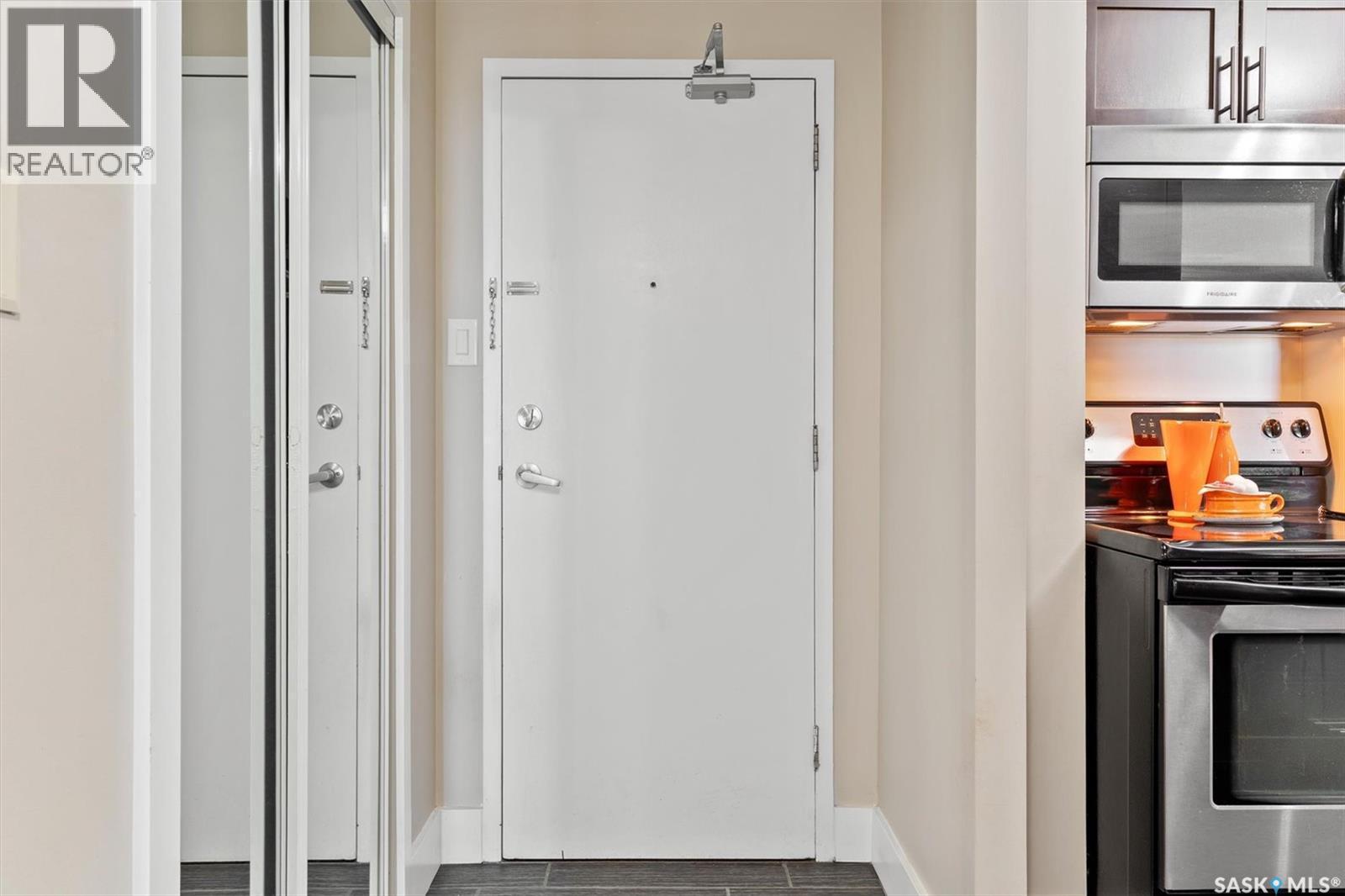 1501 320 5Th Avenue N, Saskatoon, SK - Indoor Photo Showing Other Room