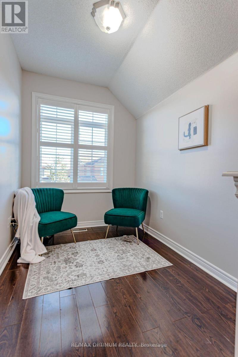 150 Lloyd Sanderson Drive, Brampton, ON - Indoor