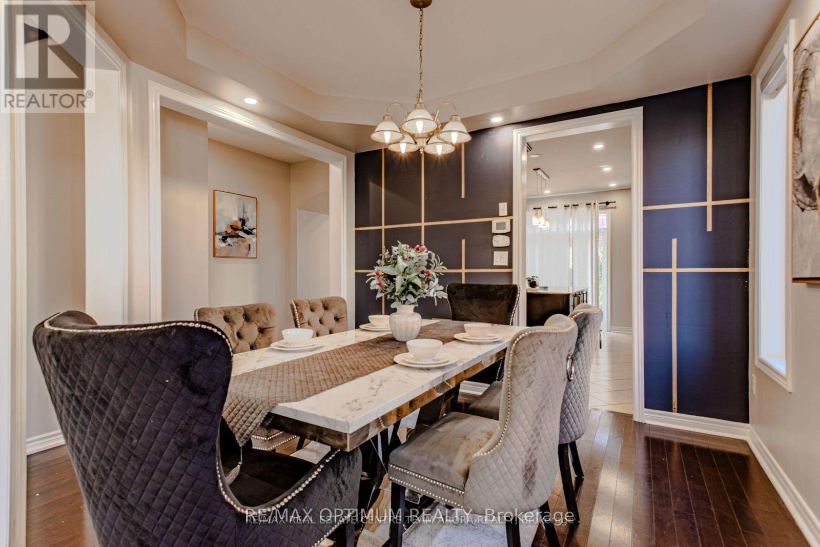 150 Lloyd Sanderson Drive, Brampton, ON - Indoor Photo Showing Dining Room