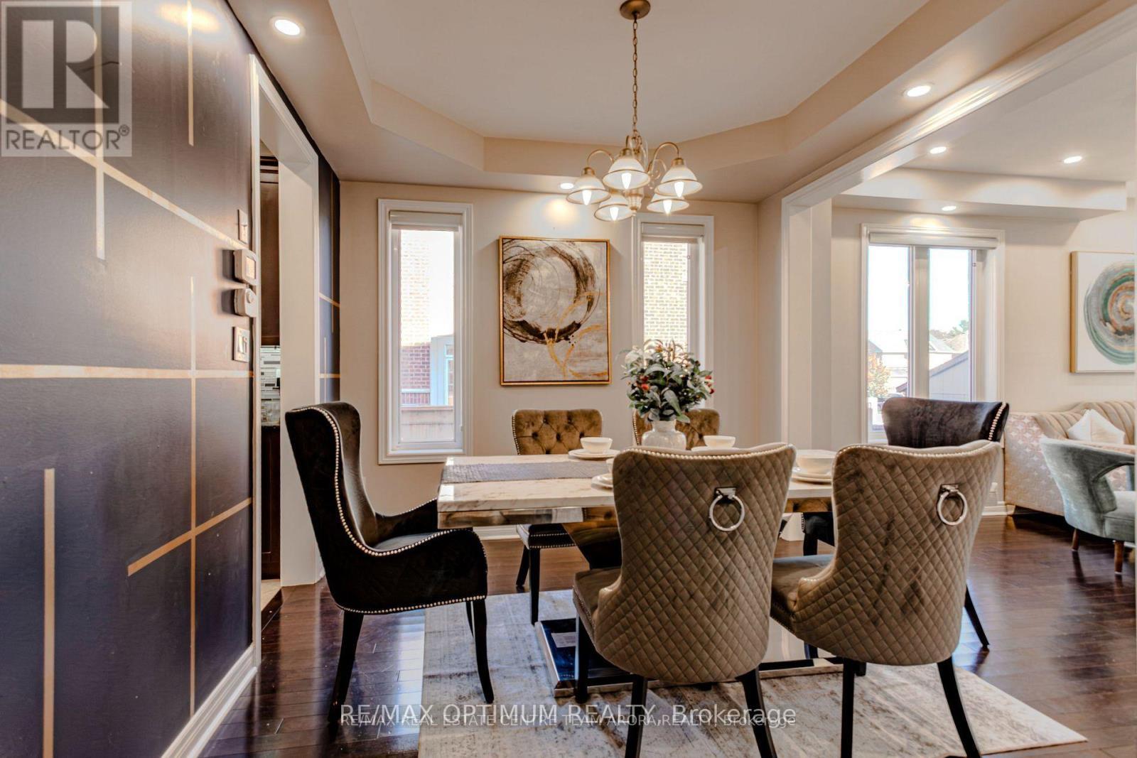 150 Lloyd Sanderson Drive, Brampton, ON - Indoor Photo Showing Dining Room