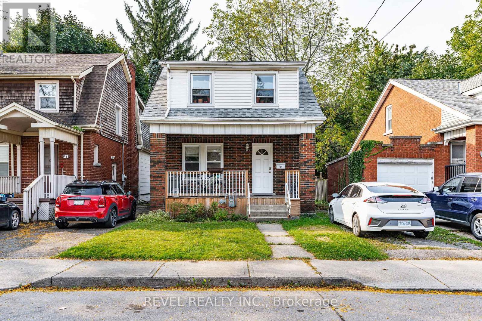 33 Cline Avenue N, Hamilton, ON - Outdoor With Deck Patio Veranda With Facade