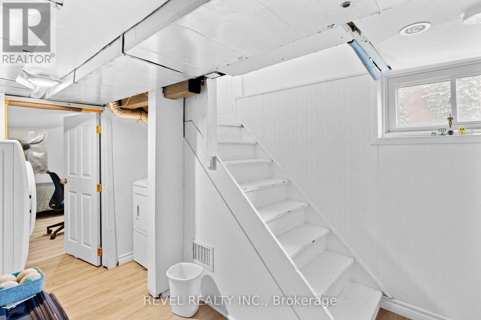 33 Cline Avenue N, Hamilton, ON - Photo Showing Other Room