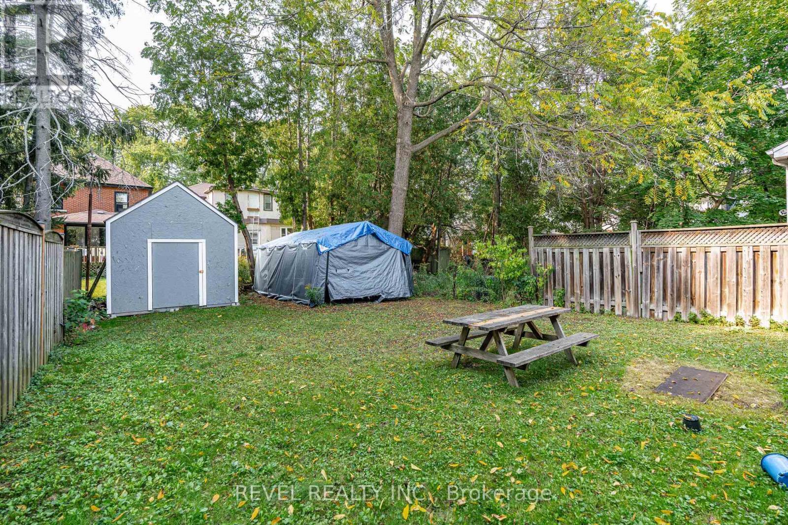 33 Cline Avenue N, Hamilton, ON - Outdoor