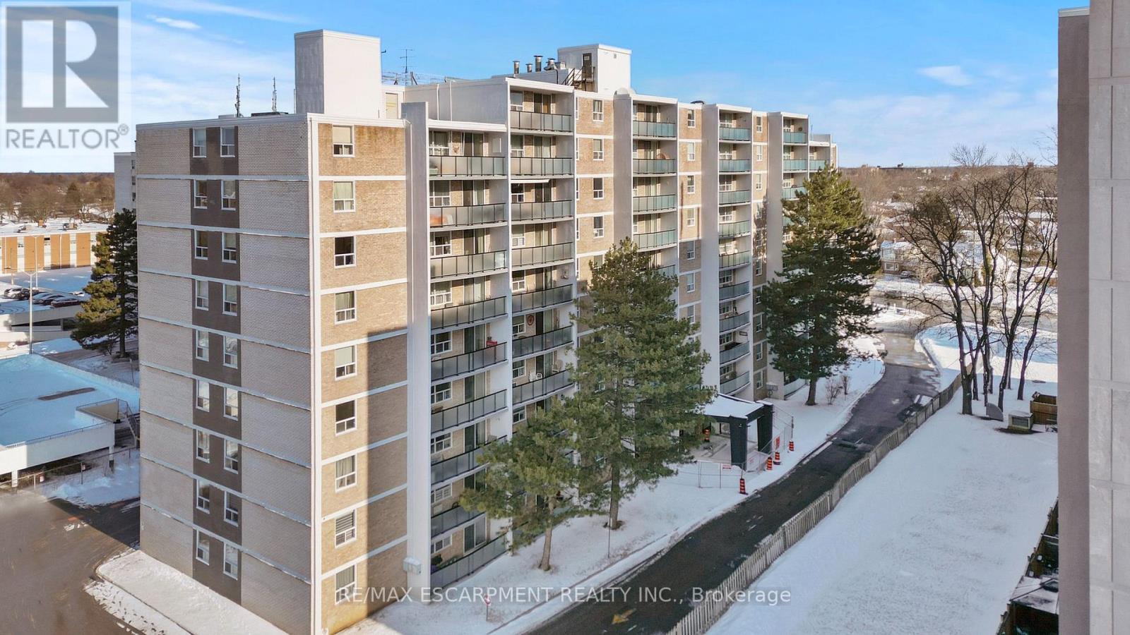 1004 - 359 Geneva Street, St. Catharines, ON - Outdoor With Facade