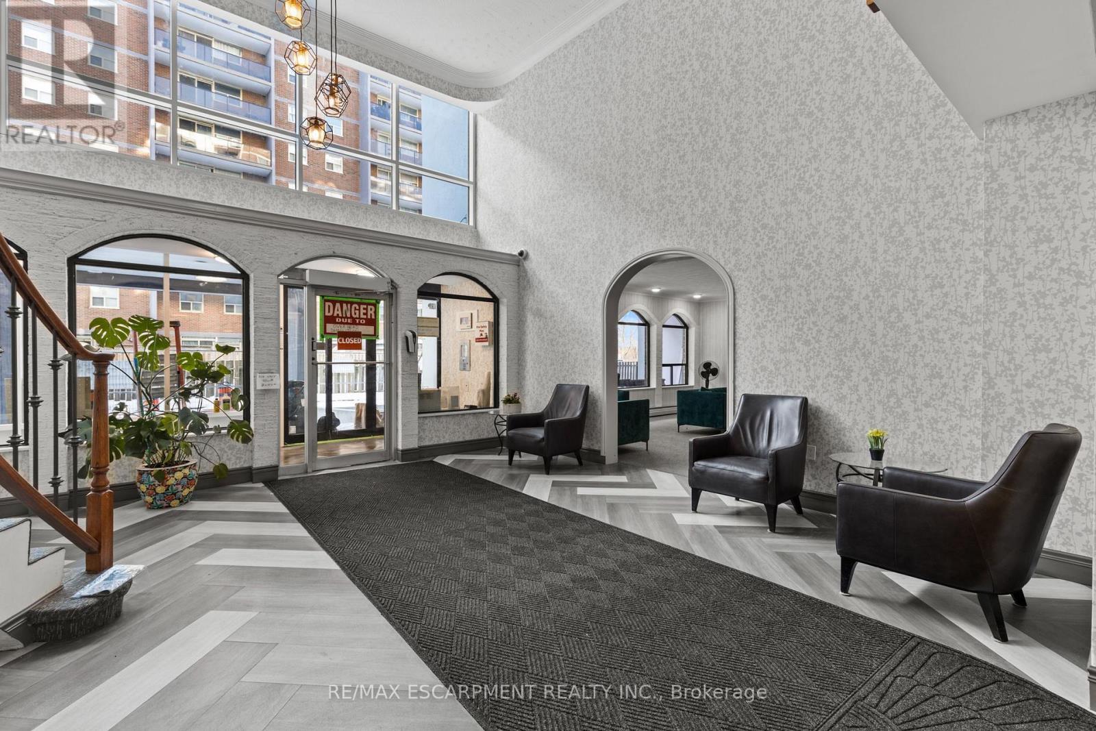 1004 - 359 Geneva Street, St. Catharines, ON - Photo Showing Other Room