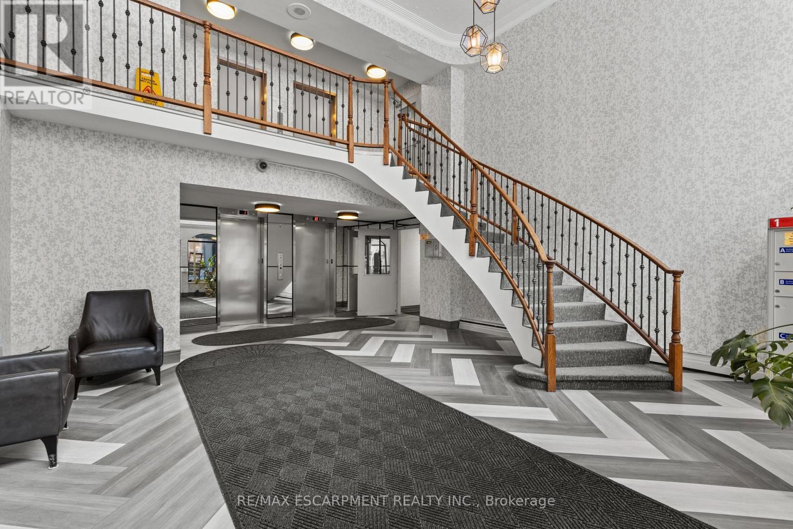 1004 - 359 Geneva Street, St. Catharines, ON - Indoor Photo Showing Other Room