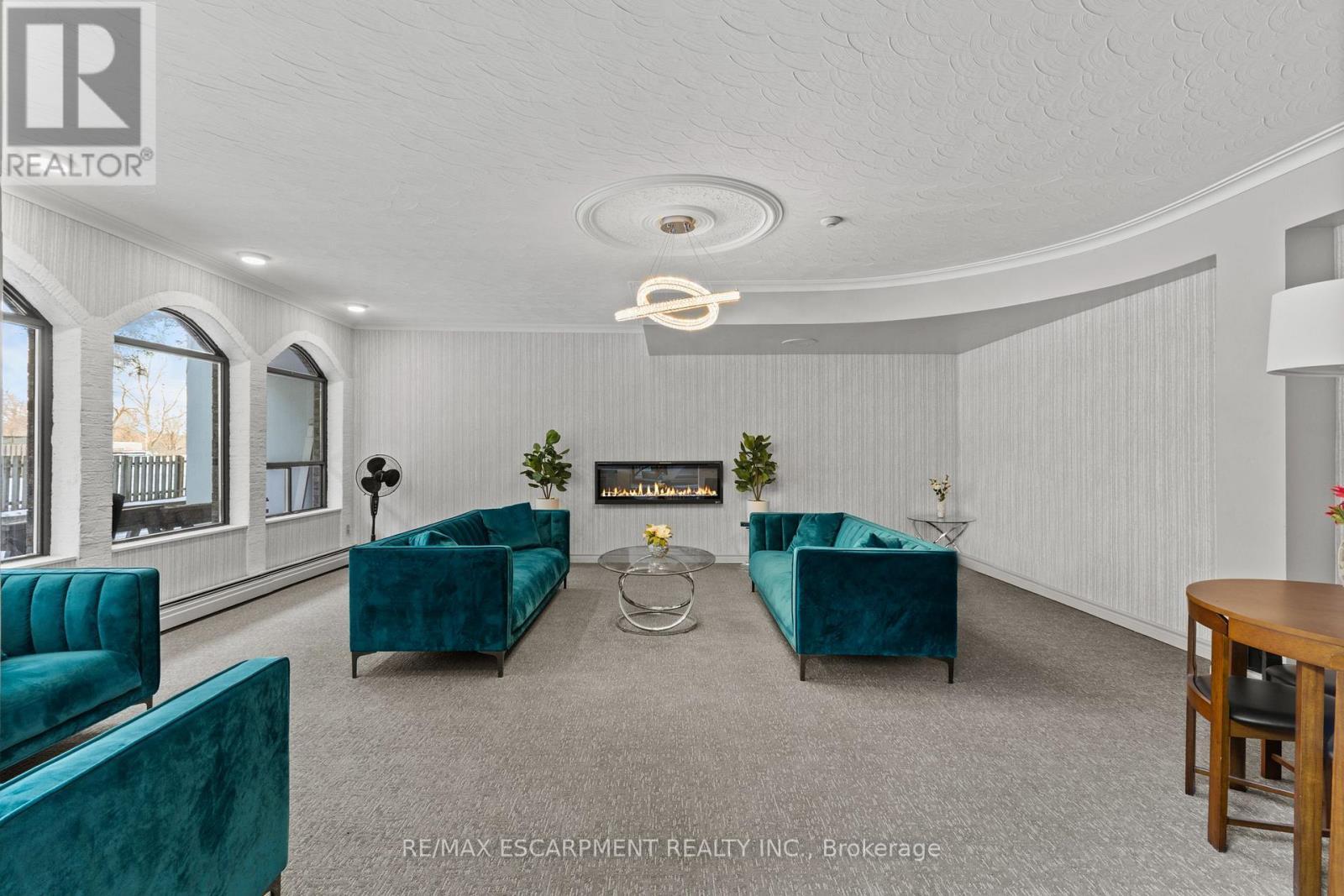 1004 - 359 Geneva Street, St. Catharines, ON - Indoor